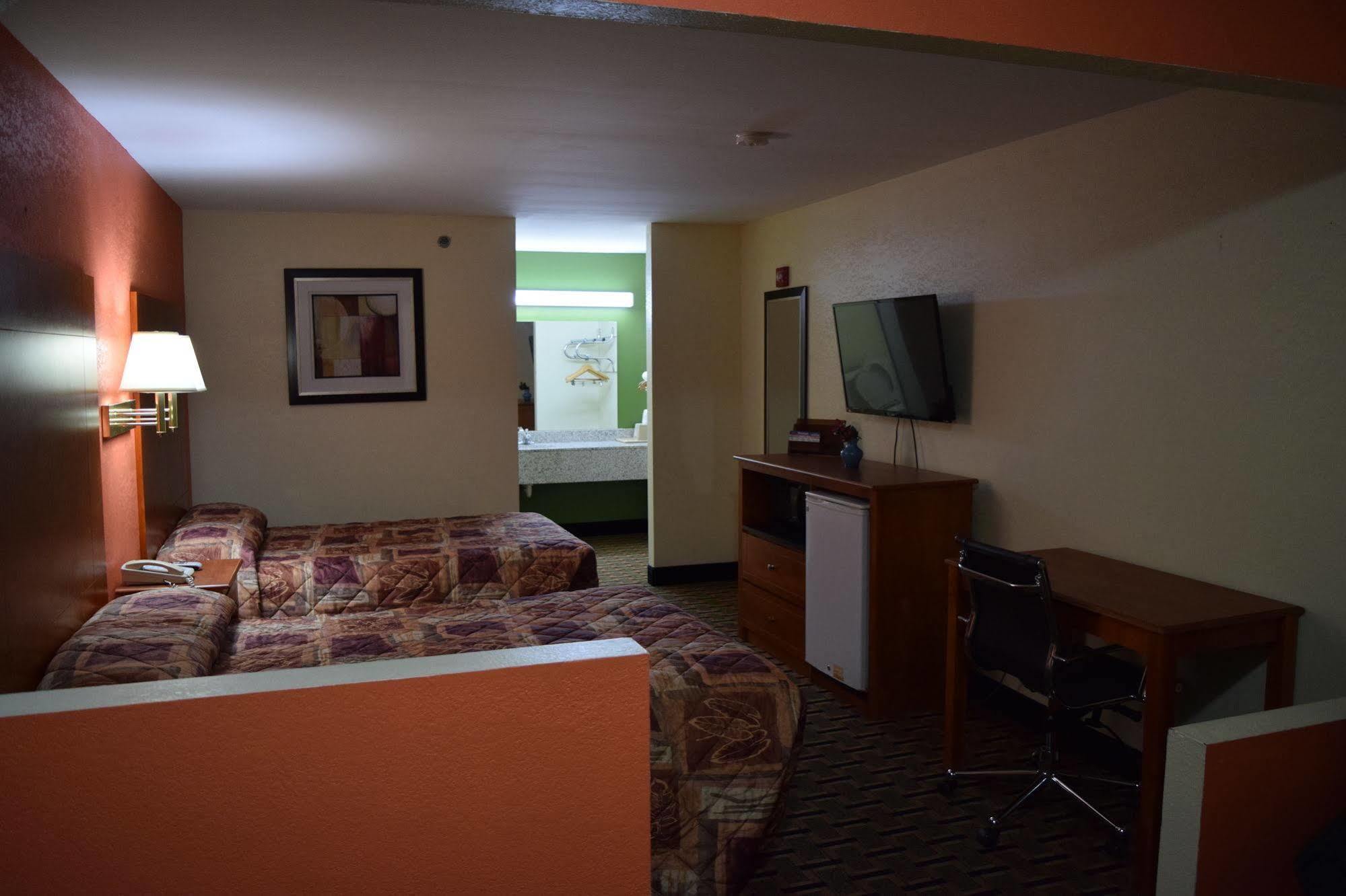 דאגלסוויל Royal Inn & Suites מראה חיצוני תמונה